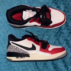 Jordan Legacy 312 Low Chicago - 8.5 Mens/ 10 Womens